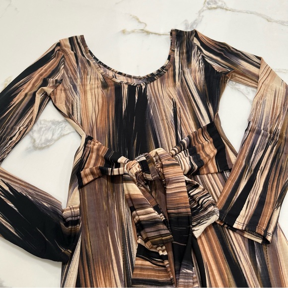 Striped Midi Dress - Picture 5 of 5